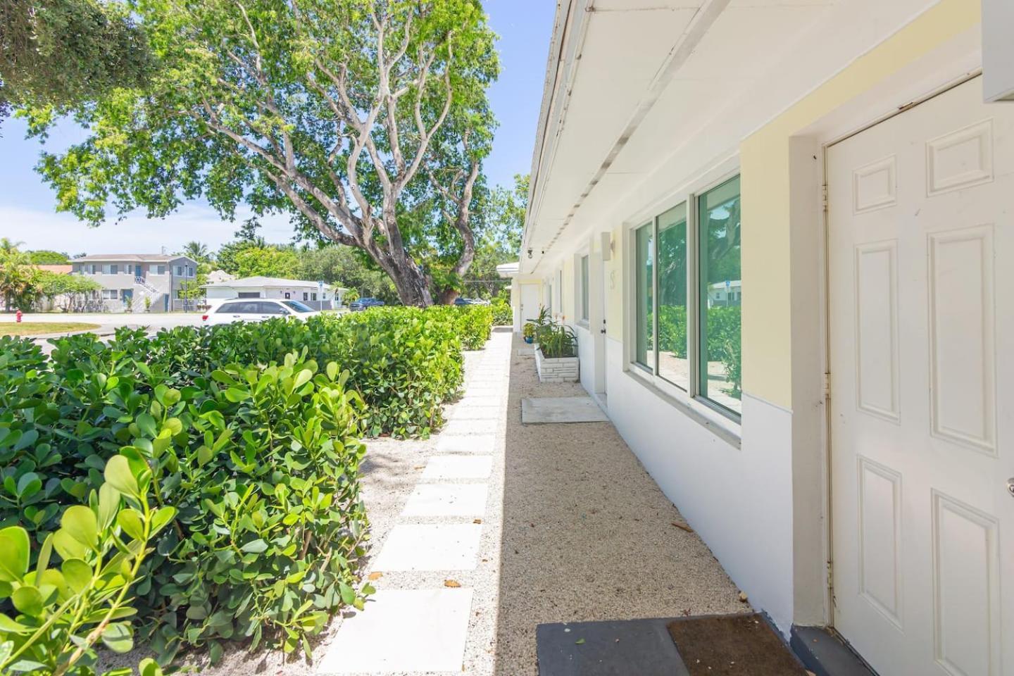 Newly Renovated Stylish Studio In El Portal #2 Miami Eksteriør billede